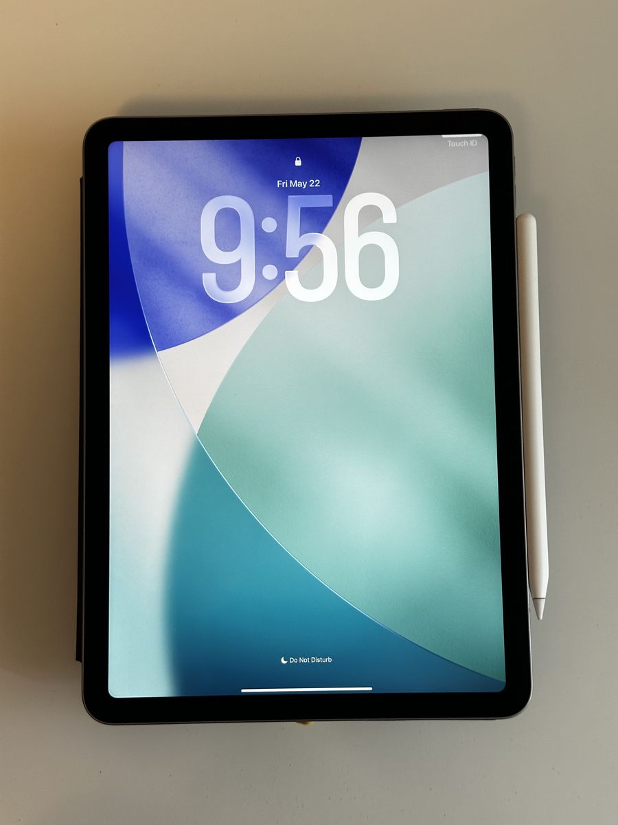 iPad Air 11" (M3) + Apple Pencil Pro + case