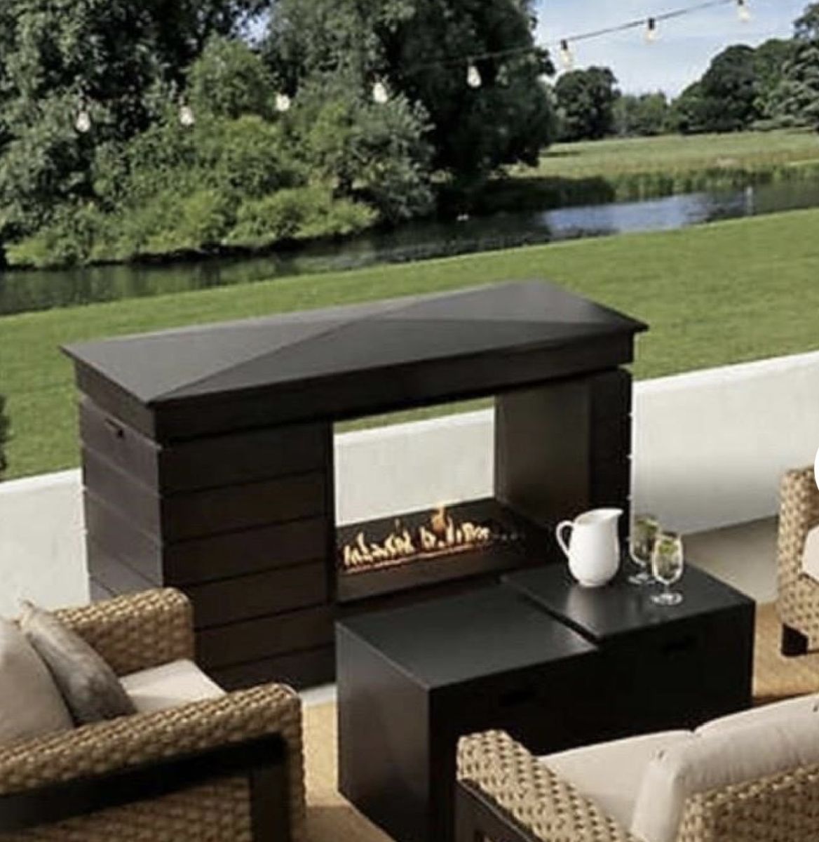 Agio Highcliff Outdoor Patio Fireplace  Rust-resistant, Aluminum Construction; 30,000 BTU Fire Table