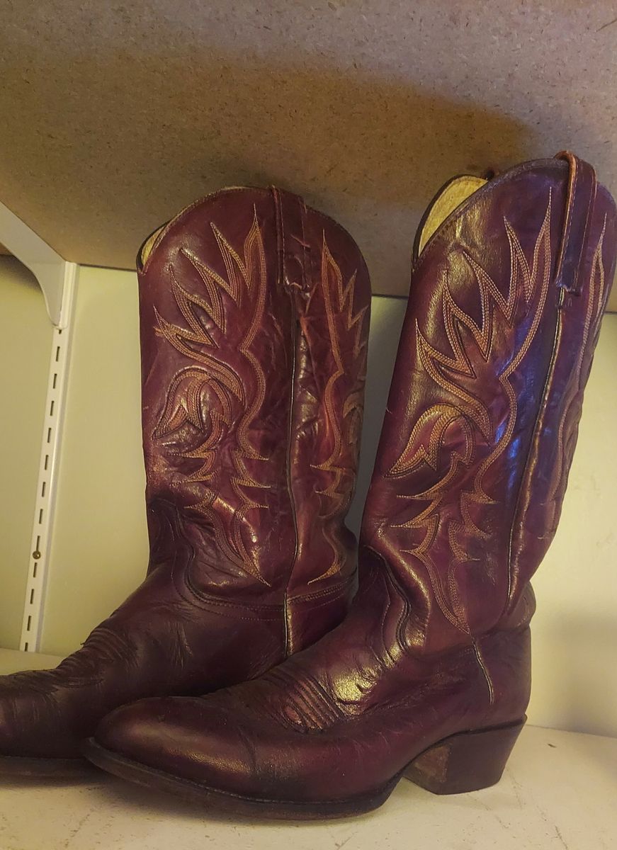 Tony lamas size 10 D