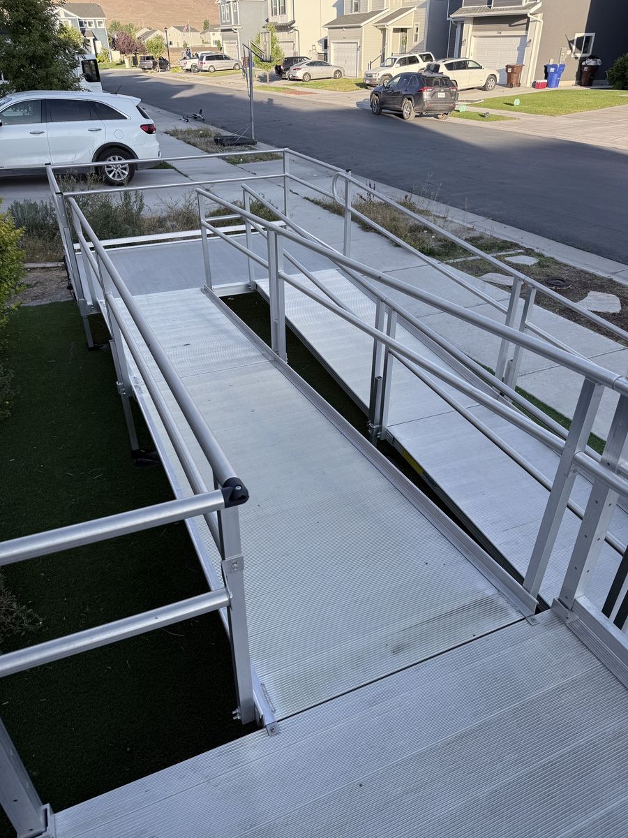 EZ-Access PATHWAY 3G Modular Wheelchair Ramp