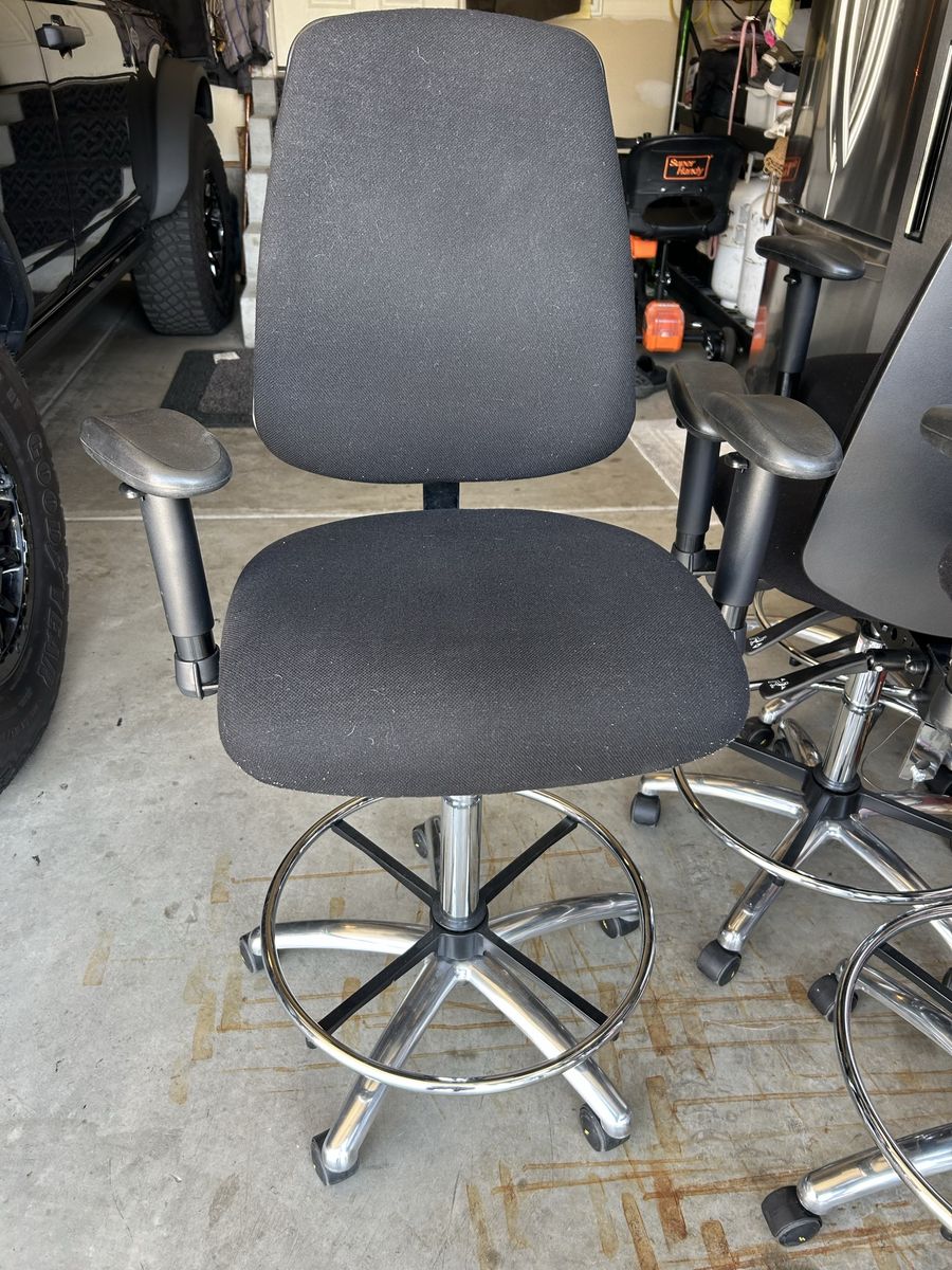 Grainger office chairs (6 available)