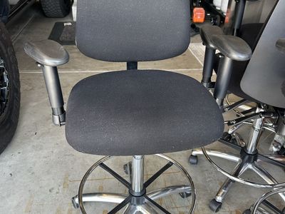 Grainger office chairs (6 available)