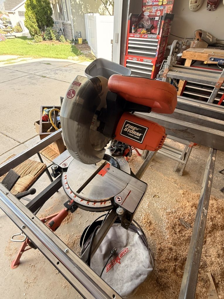 Compound Miter Saw 10
