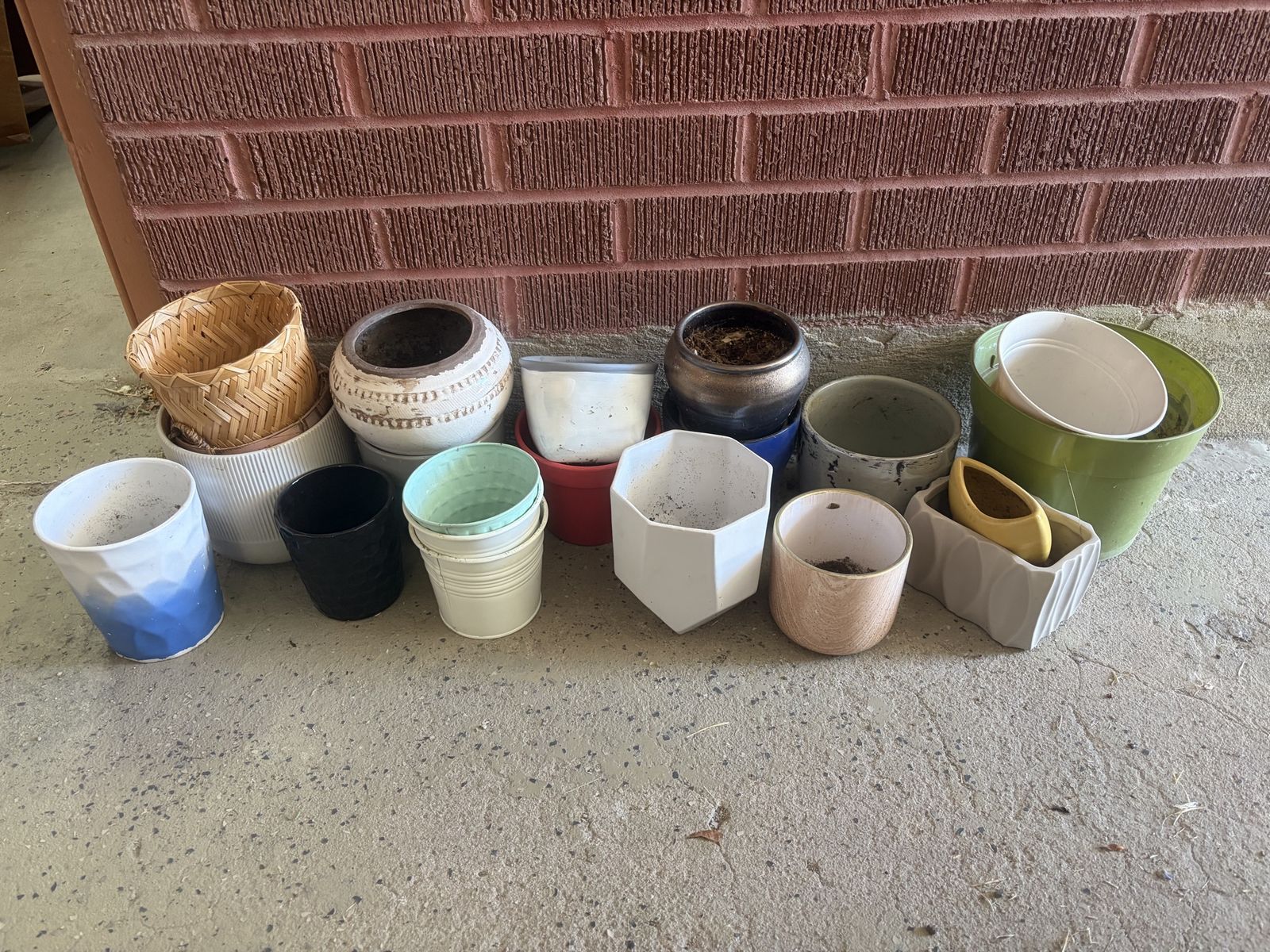 Plant pots and holders