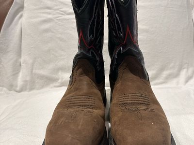 Ariat men’s size 7.5D waterproof carbon toe western style work boots