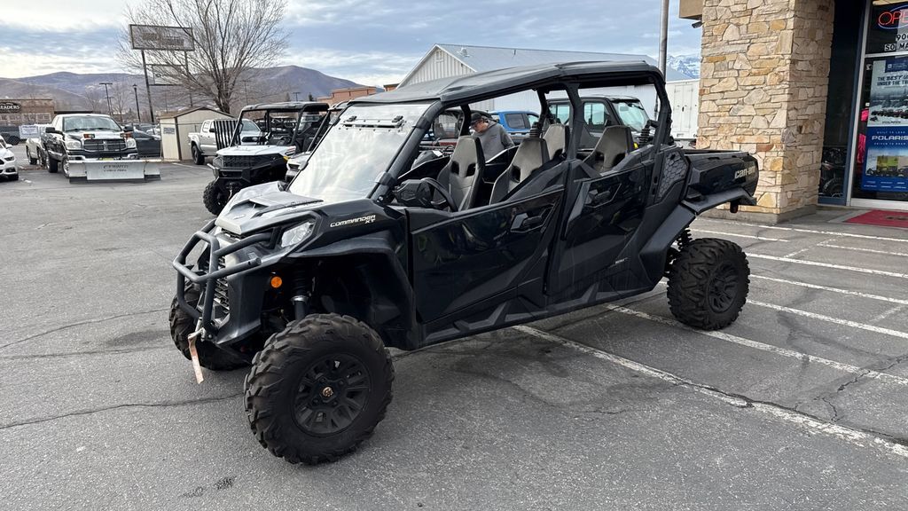 2023 Can-Am® Commander MAX XT