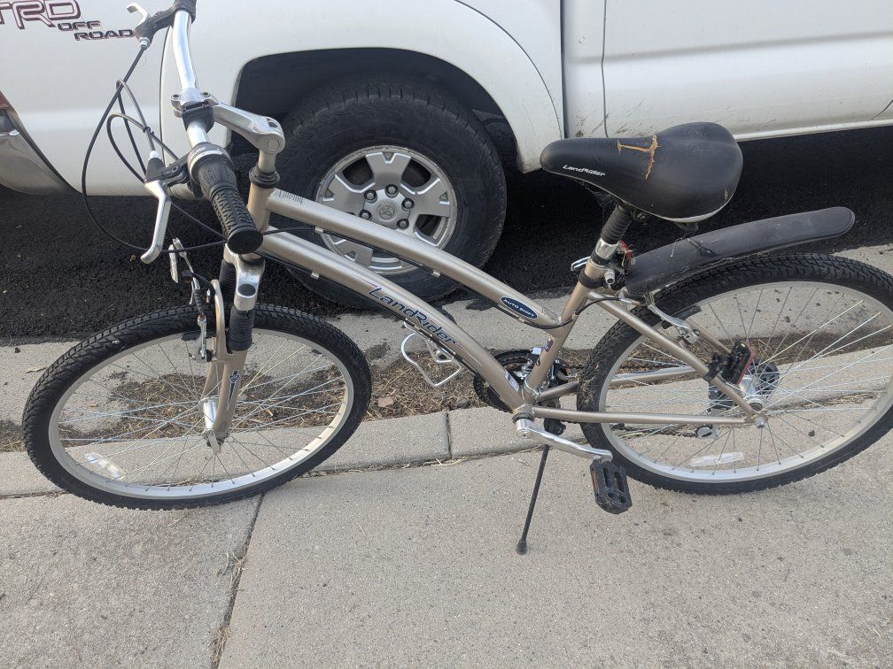 Land Rider Auto Shift 15" Frame Dual Suspension Mountain Bike