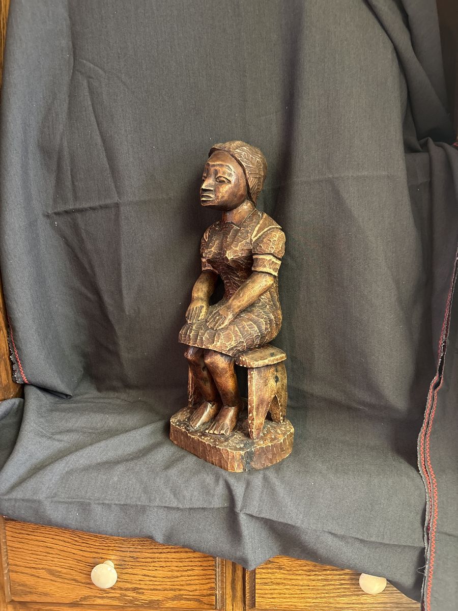 Vintage Hand-Carved African Seated Woman Sculpture – Solid Hardwood $80 cash/venmo in Draper
