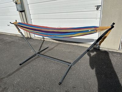 Vivere Portable Double Hammock with Stand