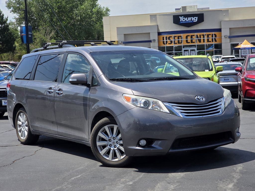2013 Toyota Sienna Limited 7-Passenger