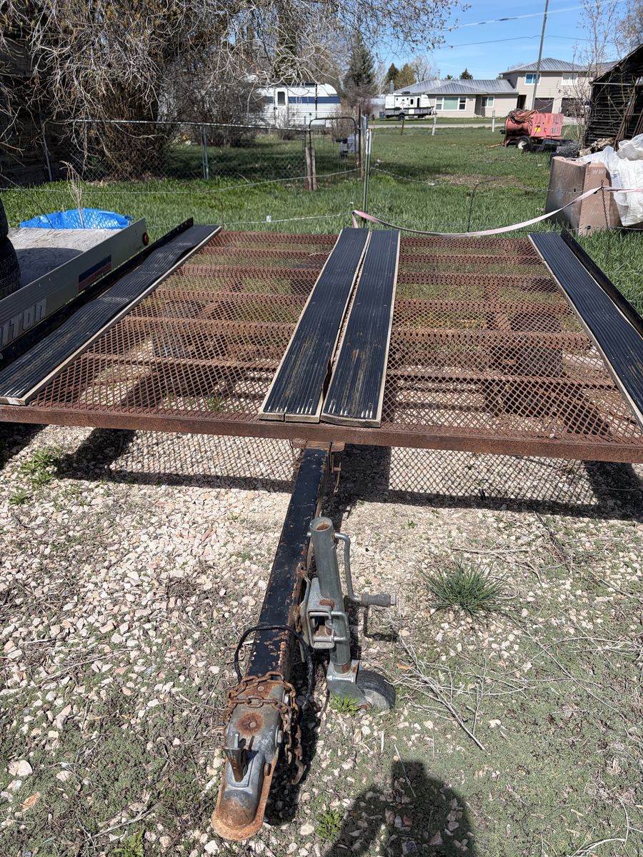 Metal Deck trailer