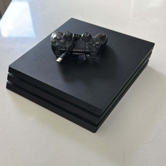Sony PlayStation 4 Pro 1TB Console with PSVR Headset & Camera, Black, Used
