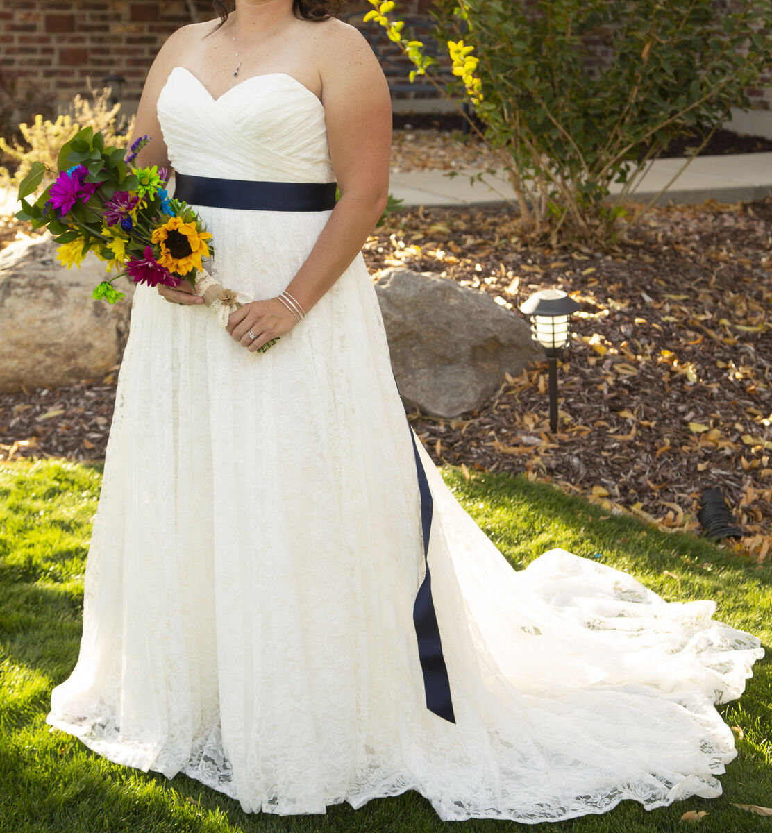 Strapless wedding gown Size 14 with POCKETS