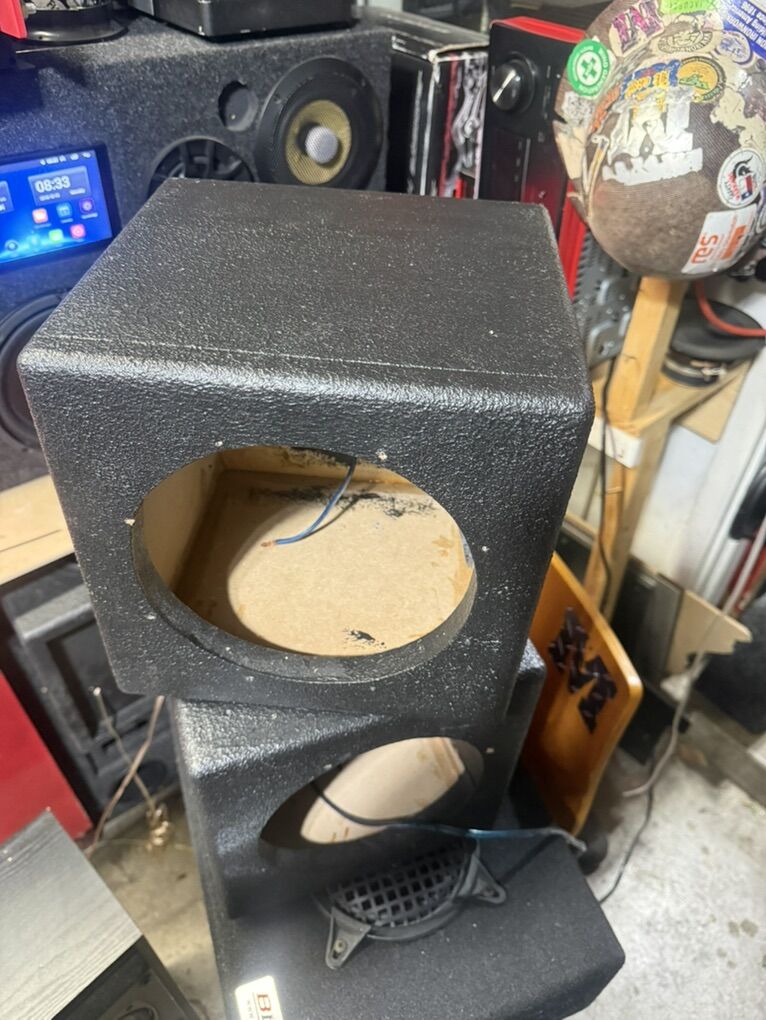 8 Sealed Subwoofer Enclosures