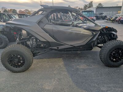 2025 Can-Am Maverick R XRS 999T - Brand New!