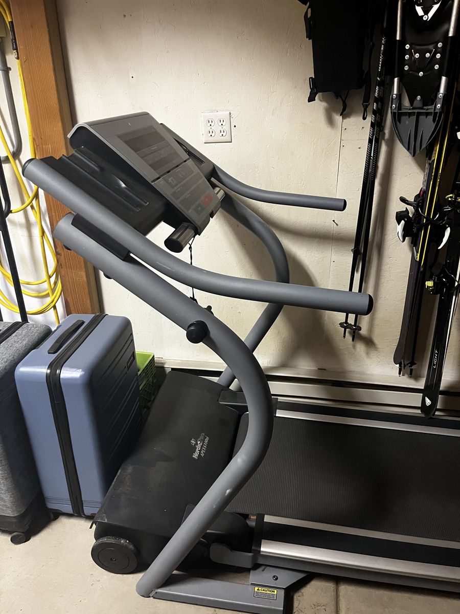 Nordic Apex6100xi Treadmill