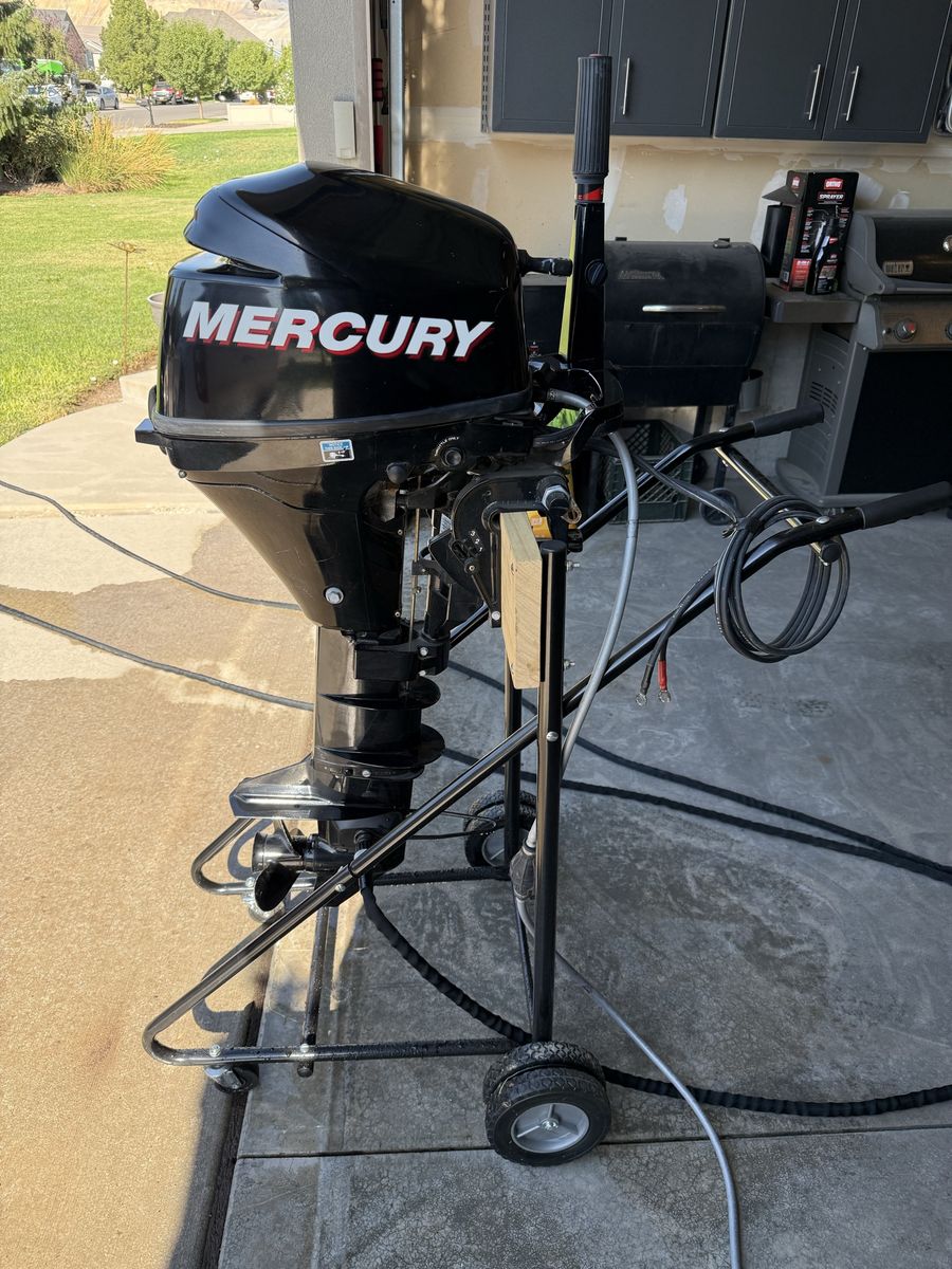 2013 Mercury 4-Stroke w/Electric Start