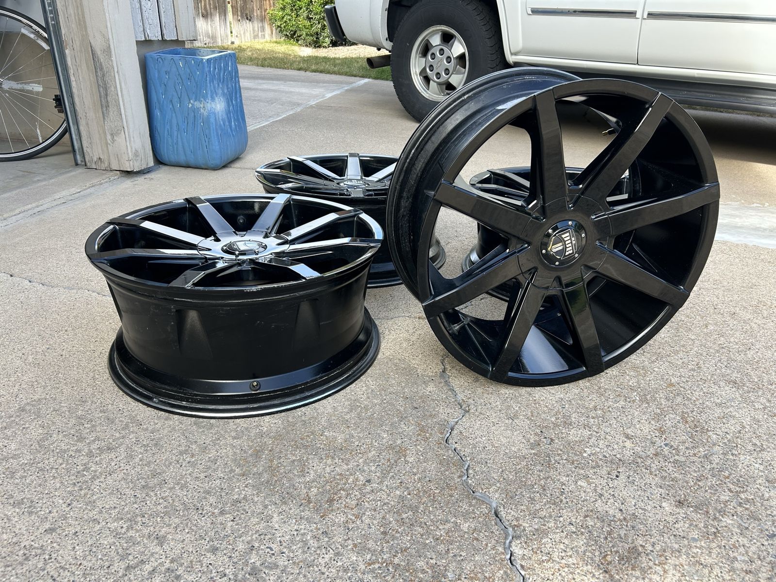 DUB Black Wheel Set - 4 Rims - Gloss Black Finish - aluminum alloy - Aftermarket Custom