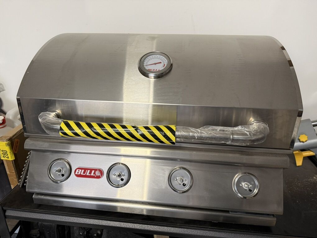 Bull Outlaw 30 BBQ Grill Built In  $2100 New