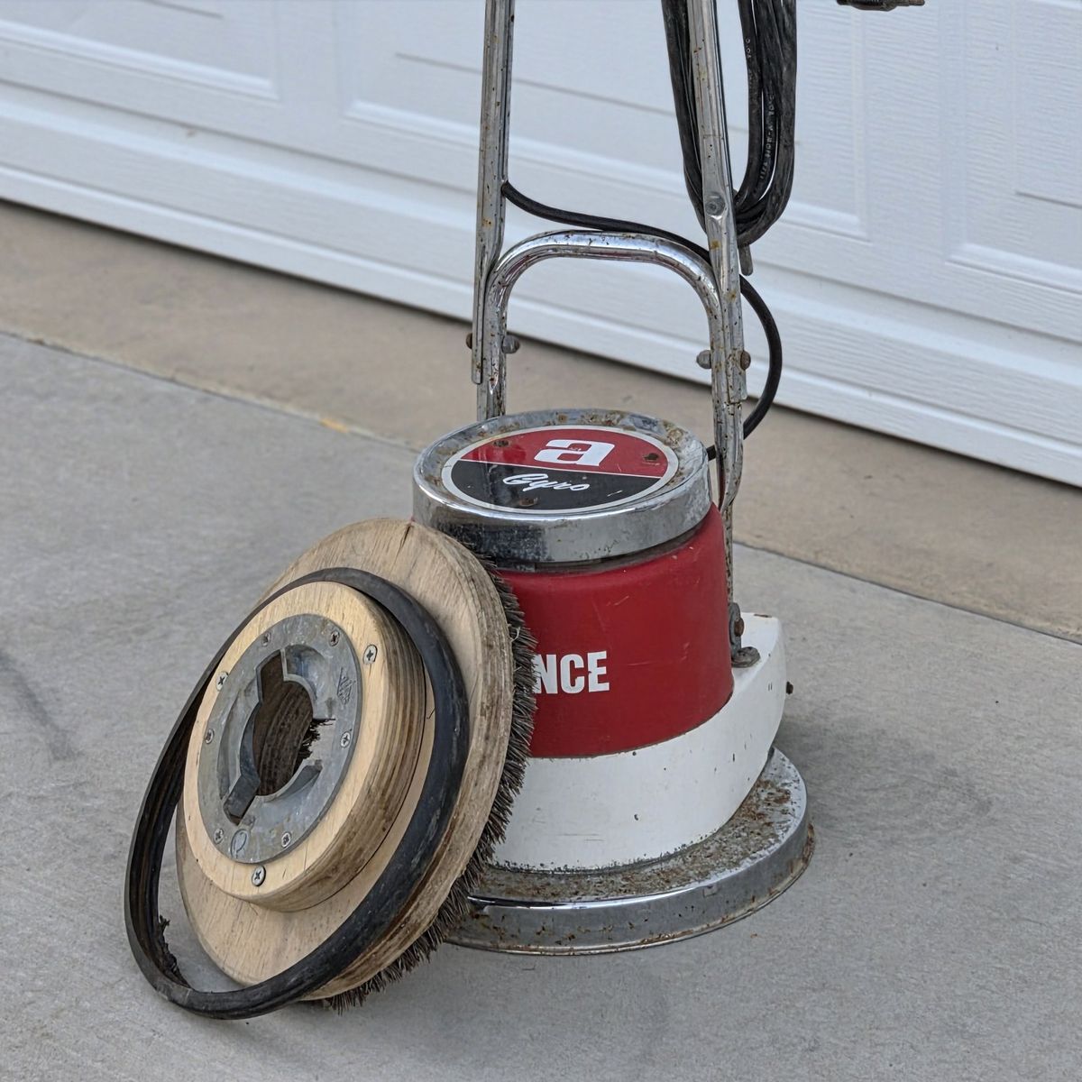 Floor Buffer: Great Condition!
