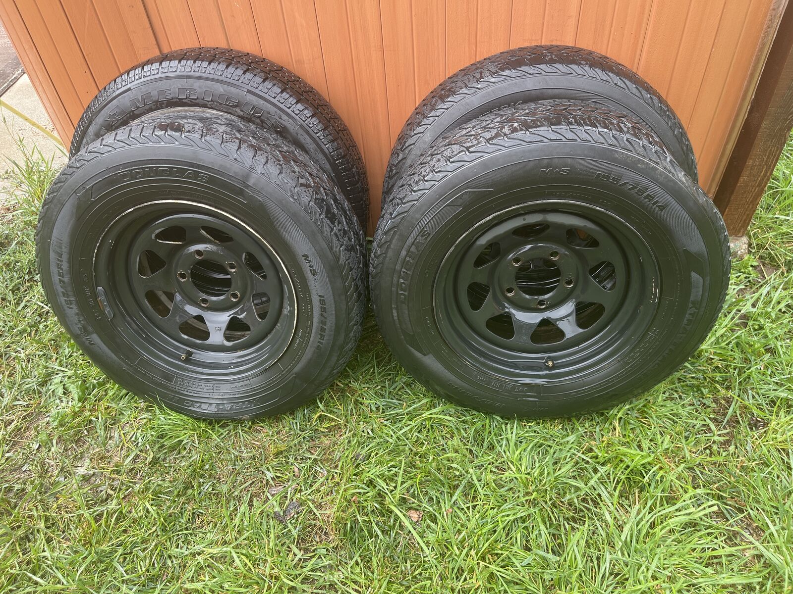 douglas m&s car or truck tires 195/75R 14