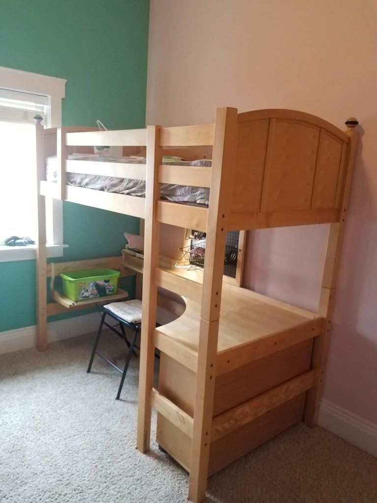 Twin bunk bed desk combo - FREE