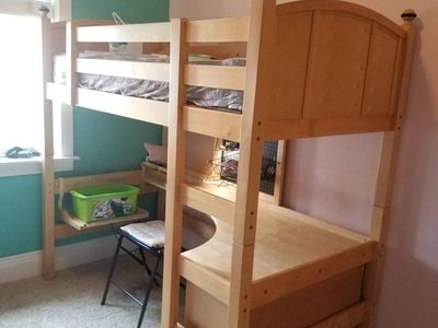 Twin bunk bed desk combo - FREE