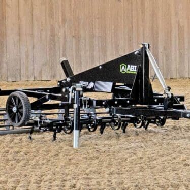 Arena Drag Arena Groomer