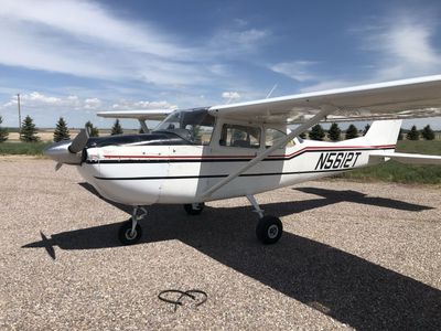 Cessna 172 Skyhawk Single-Engine Propeller Airplane N5812T firewall forward new 180 hp engine and constant speed prop 400 hrs en