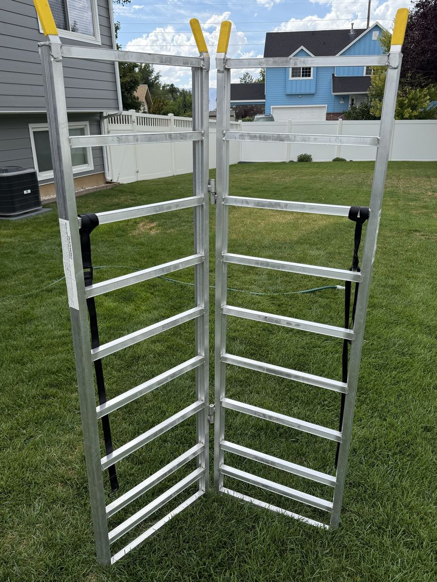 Great Day Heavy Duty Aluminum Loading Ramp 42"x71" Bi-Fold