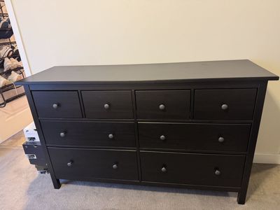 8-drawer Dresser
