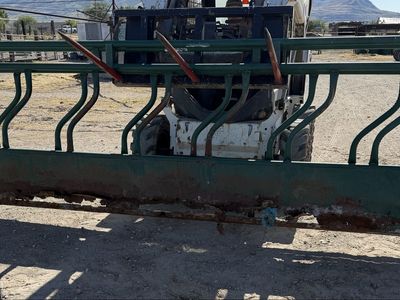 2—12 foot cattle panel feeders