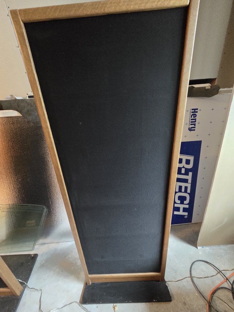 Main image 3