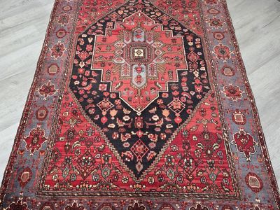 Persian Bijar Wool Rug, Size 6'7" x 4'6"