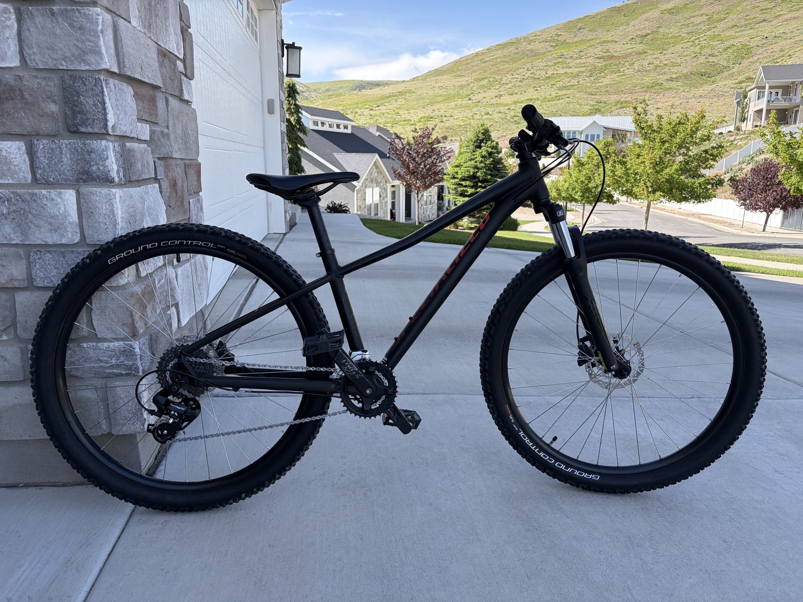 Specialized Pitch 27.5 Mountain Bike