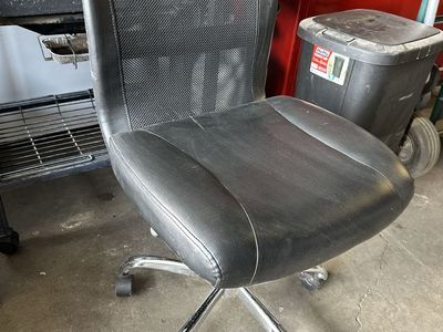 Hydraulic Office Desk Chair