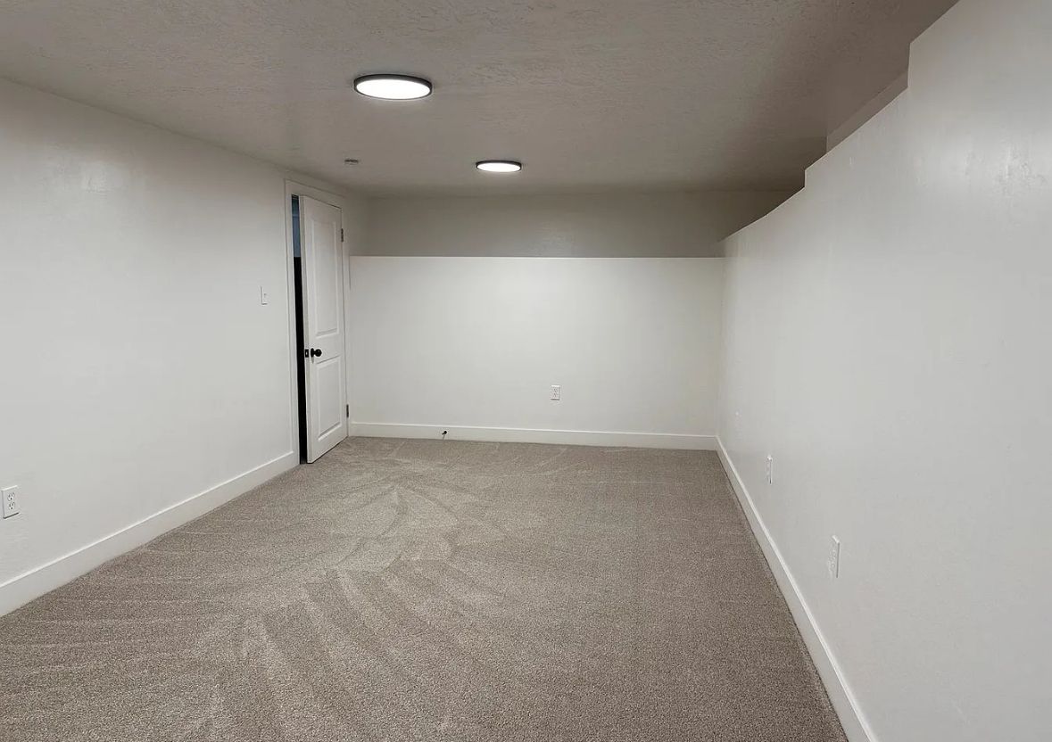 Main image 11