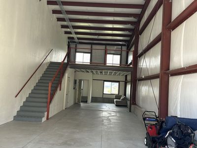 2,000 SF WAREHOUSE /OFFICE $2850/mo 2 FREE MONTHS SOUTH OGDEN