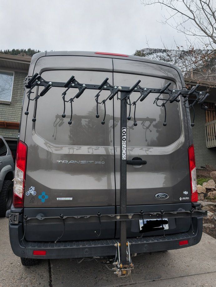 Lolo 6 bike rack - foot activated tilt
