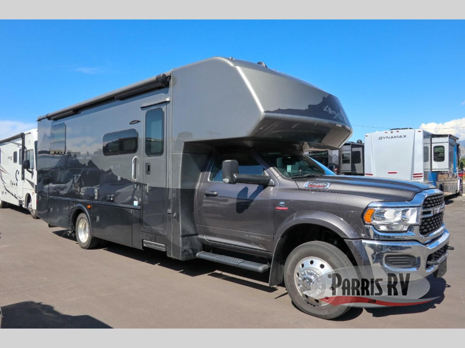 Used 2024 Dynamax isata 5 28SS