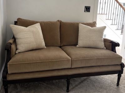 Like new Ethan Allen love seat