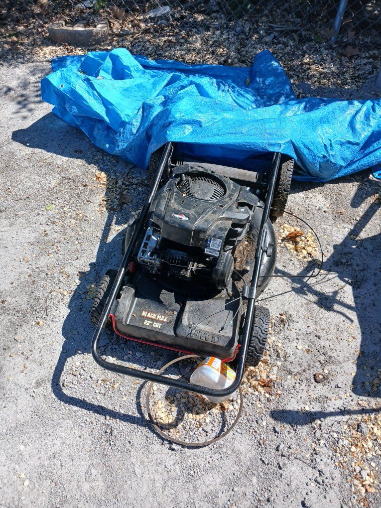 (PARTING OUT) Black Max 22" AWD gas powered lawnmower