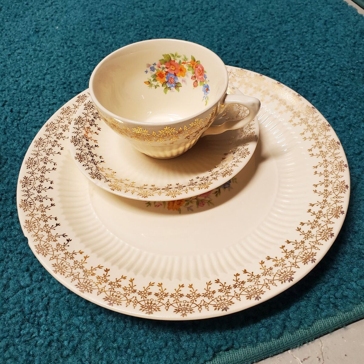 Vintage China 8 Place Set - 22kt Gold