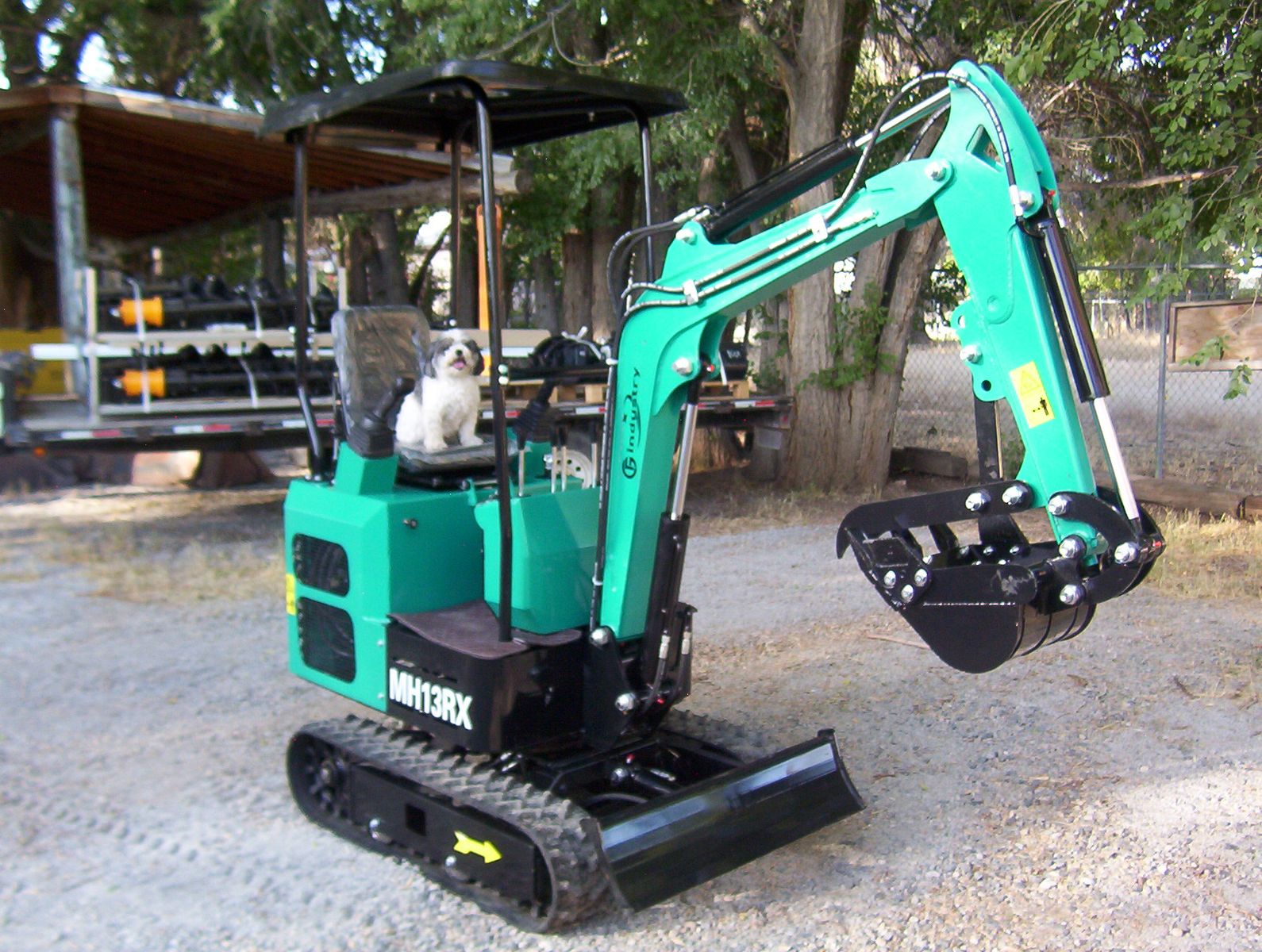 MINI EXCAVATOR