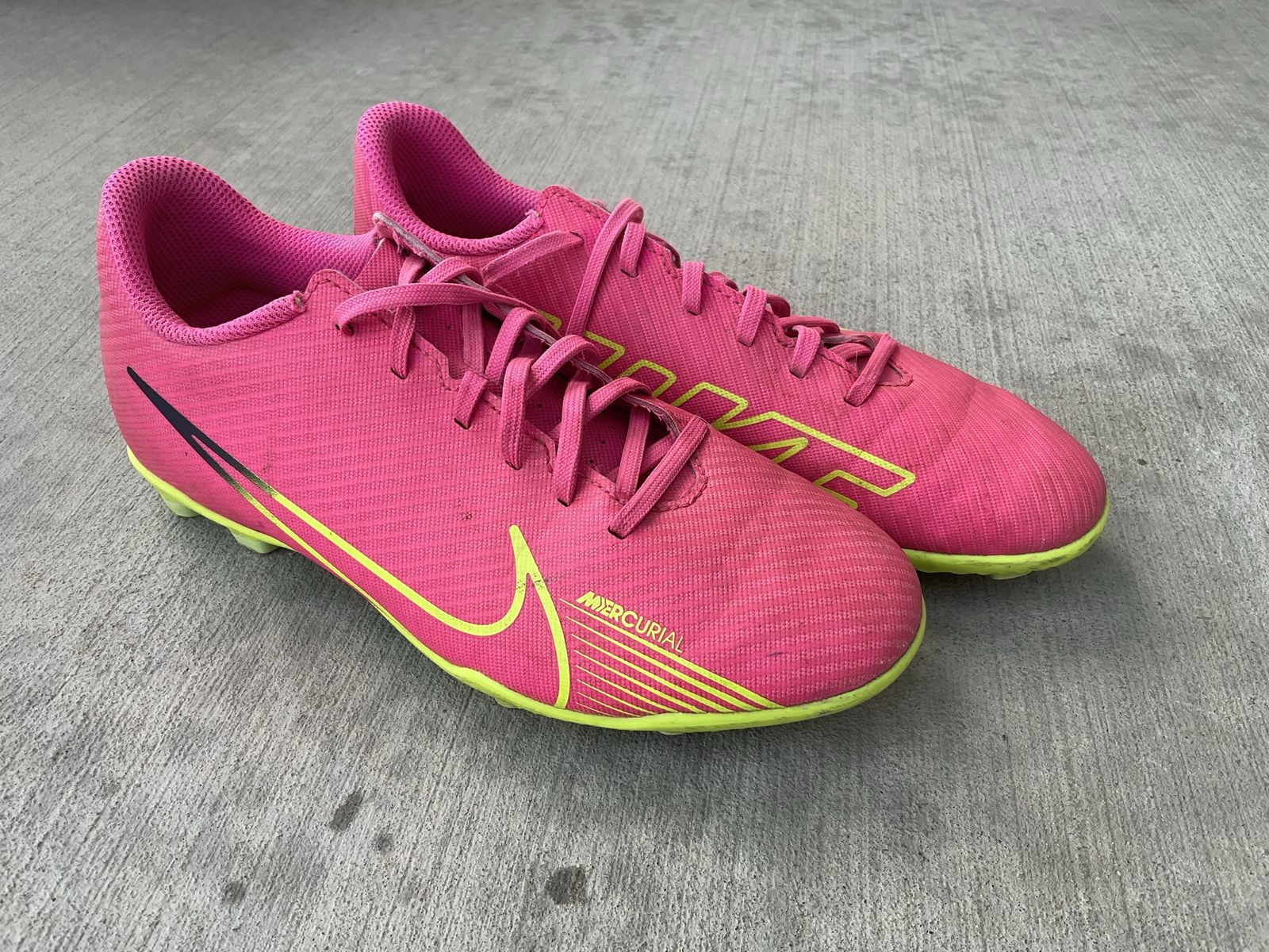 Nike Mercurial Soccer Cleats - 6Y