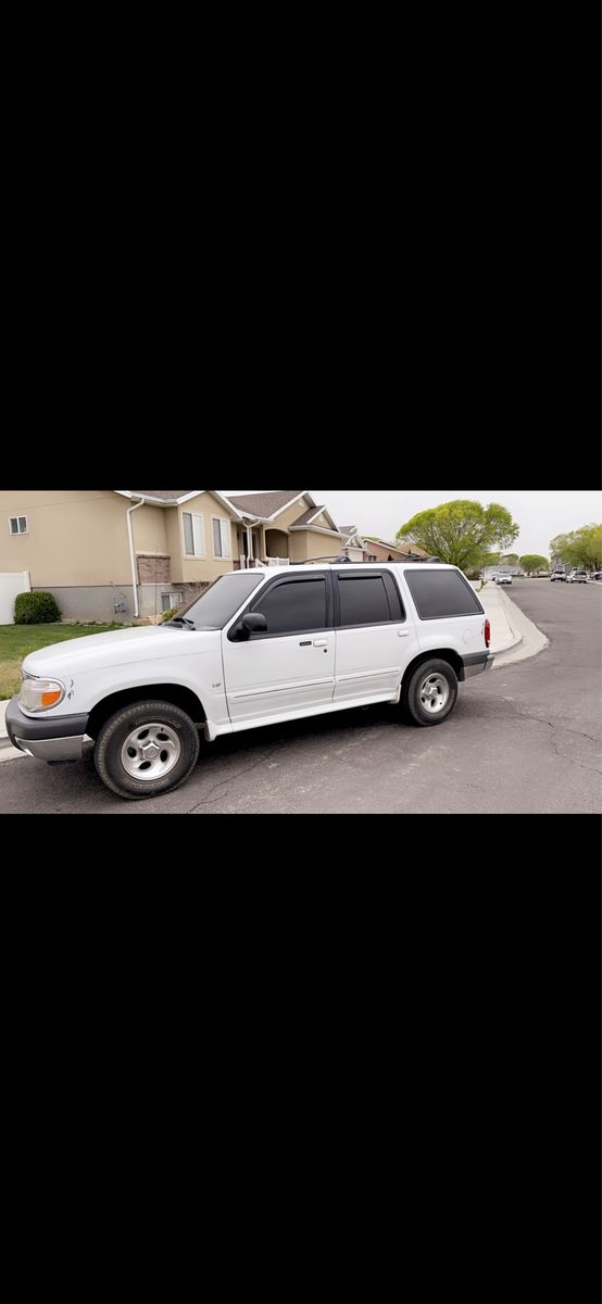 2001 Ford Explorer XLT Sport