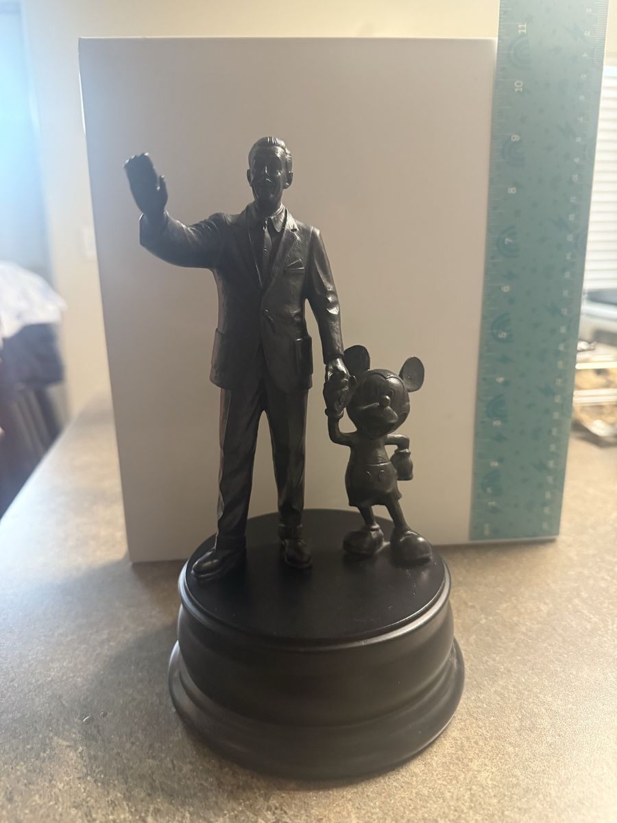 Walt Disney & Mickey Mouse "Partners" Statue Collectible Figurine, Black
