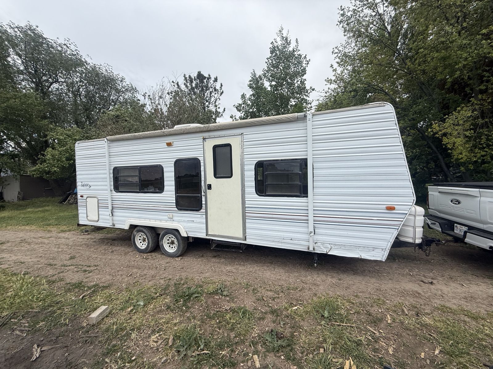 Used Tahoe Travel Trailer - Ready for Your Next Adventure