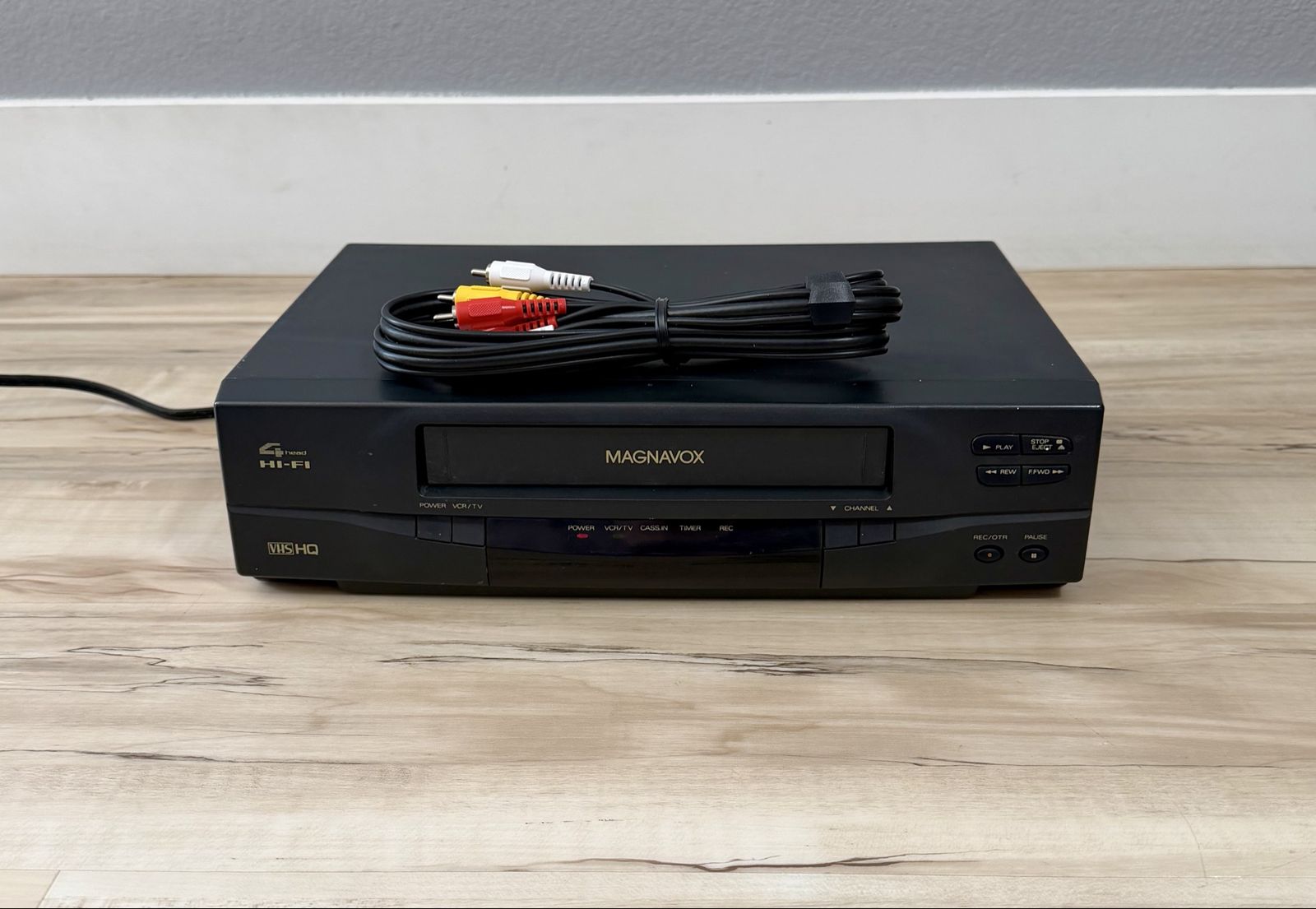 Magnavox VCR VHS Player VRU262AT22