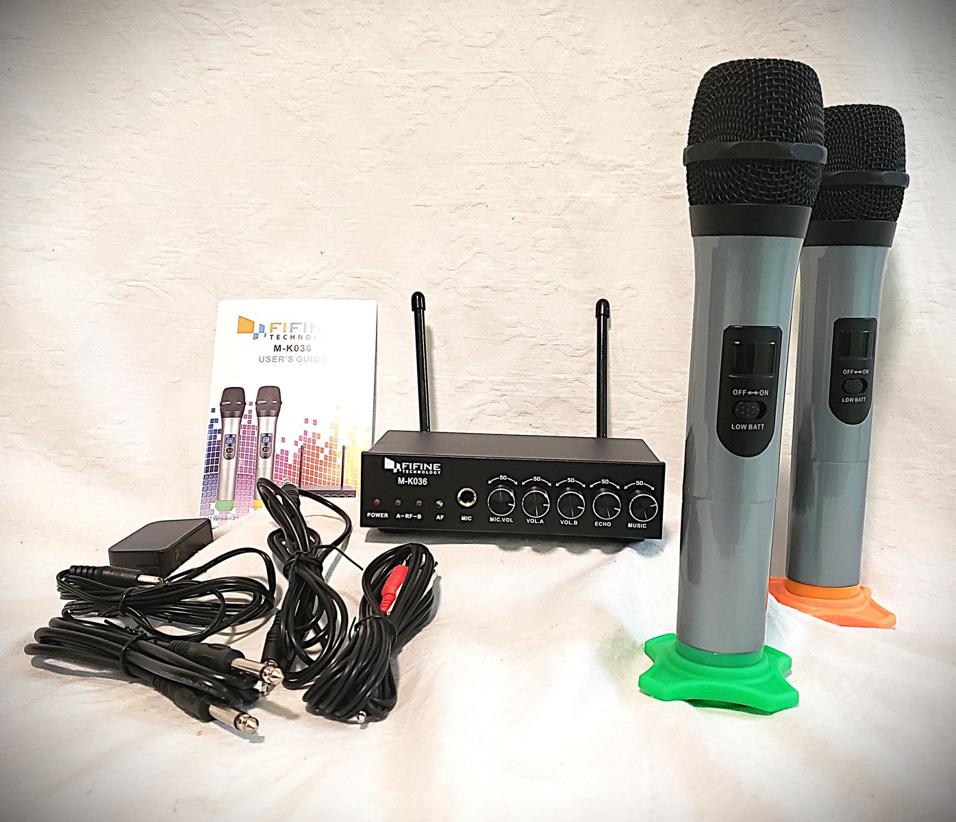 Dual Wireless Microphone System & Sound Mixer Karaoke, Parties, Meetings, Reverberation Affordable